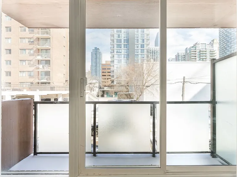 604 14th Ave SW — Photo 31