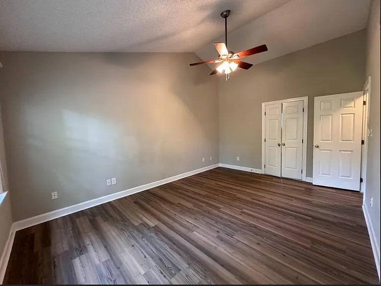 101 Queens Knoll Ct — Photo 15