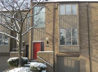 255 Elm Ct, Pittsburgh, PA