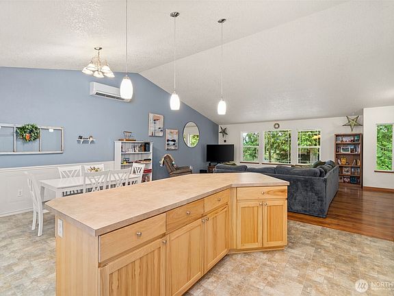 5th image of 236 Chilvers Road