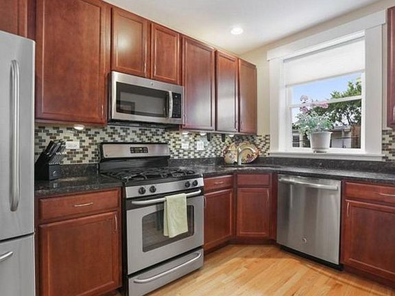 4th image of 5913 N Paulina St APT 3W