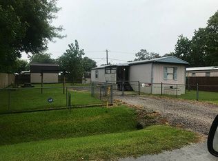 112 Edith St, Highlands, TX 77562