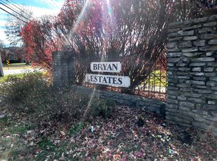 2907 Velden Dr, Louisville, KY 40220