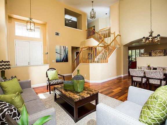 5th image of 811 Siena Ct