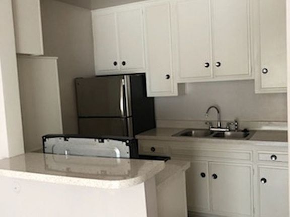 4th image of 10136 National Blvd #212