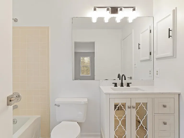 2403 S Walter Reed Dr — Photo 17