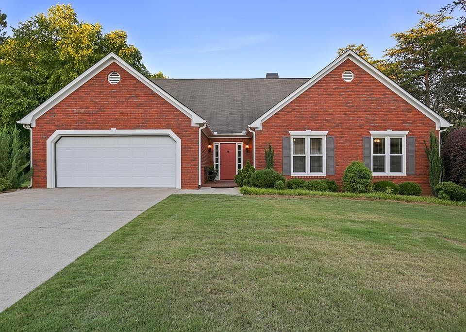 1st image of 309 Winkfield Ln SW