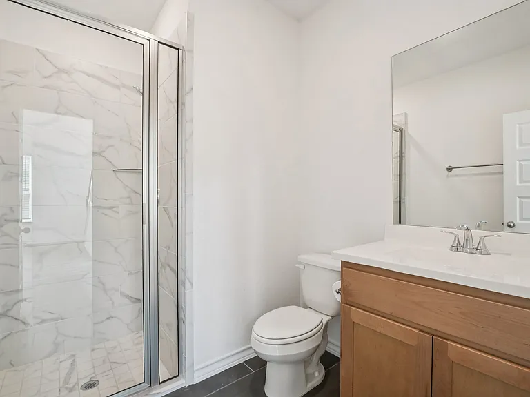 10833 Coppola — Photo 23