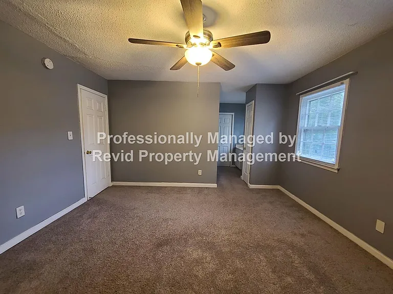6771 Bainbridge Dr — Photo 21