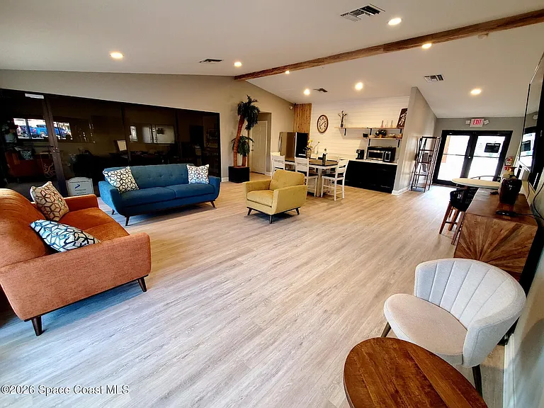 1037 Ellen Ct #1037 — Photo 14