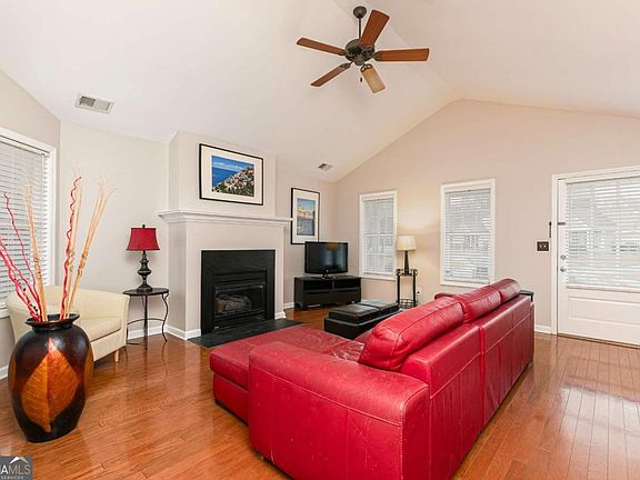 5th image of 5011 Kathryn Glen Dr