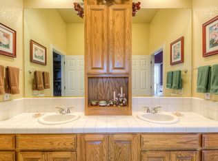 12816 Manna Ln, Loma Rica, CA 95901