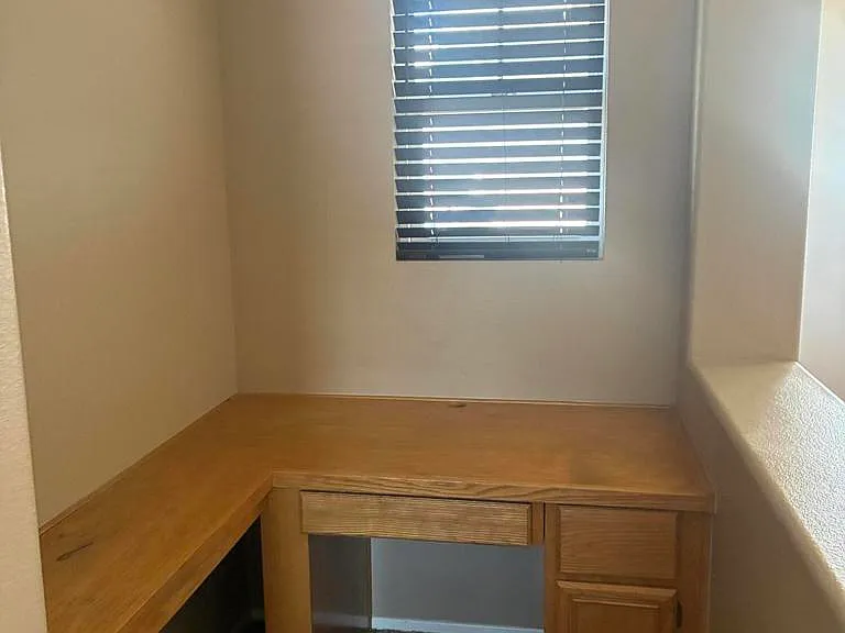 28360 Maitland Ln — Photo 17