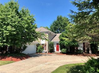 18425 Saratoga Trl, Strongsville, OH