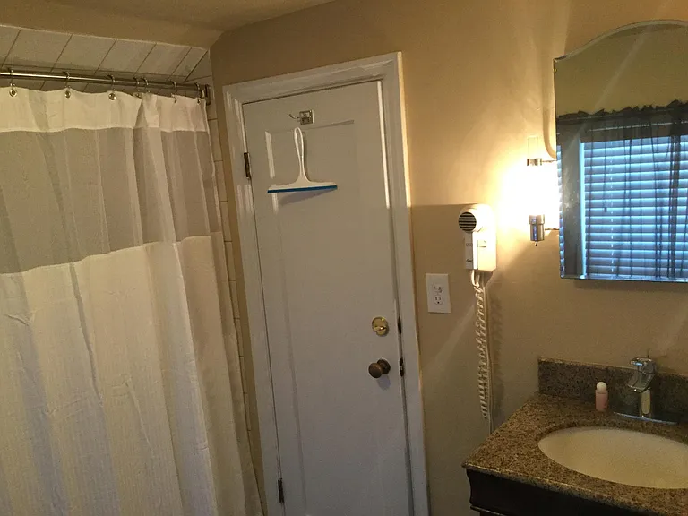 804 E Edison Ave #3 — Photo 11