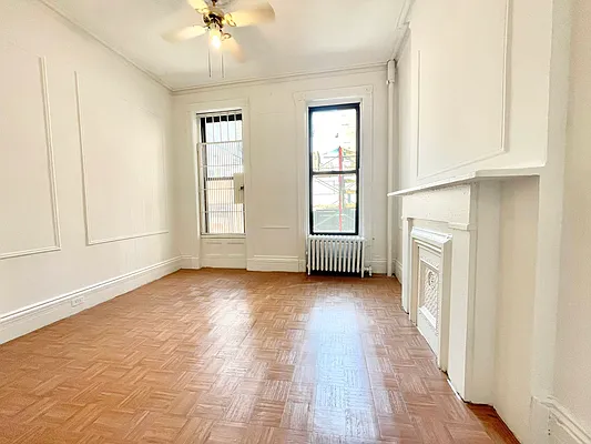 Rented by HOLTON REAL ESTATE INC. | media 10