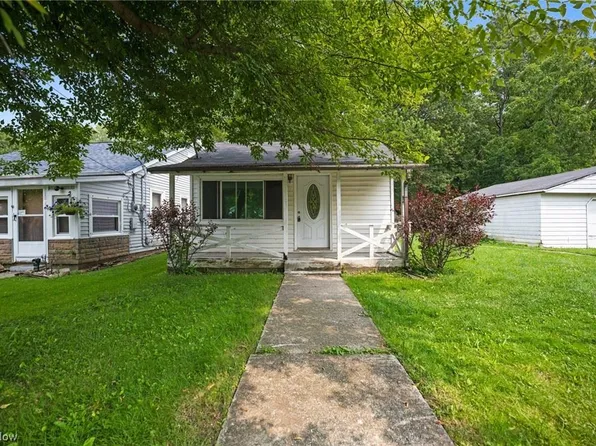 996 Ardoye Ave, Painesville, OH 44077