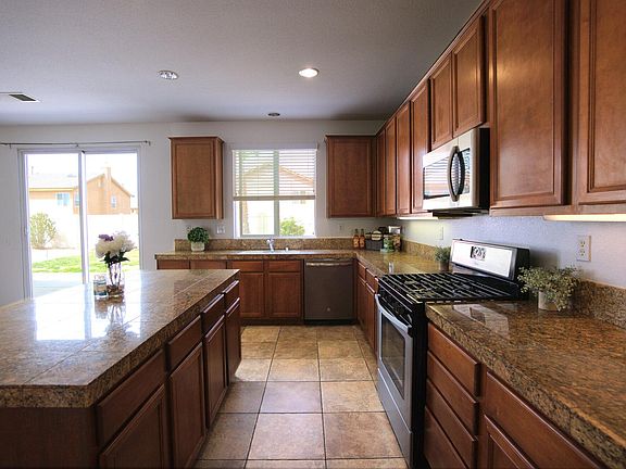 5th image of 12384 Ganesta Ct
