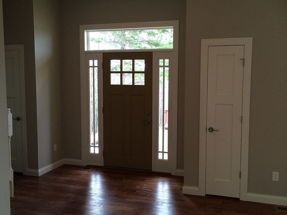1st image of 409 Hastings Dr