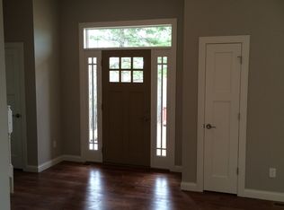 409 Hastings Dr, Duluth, MN 55803