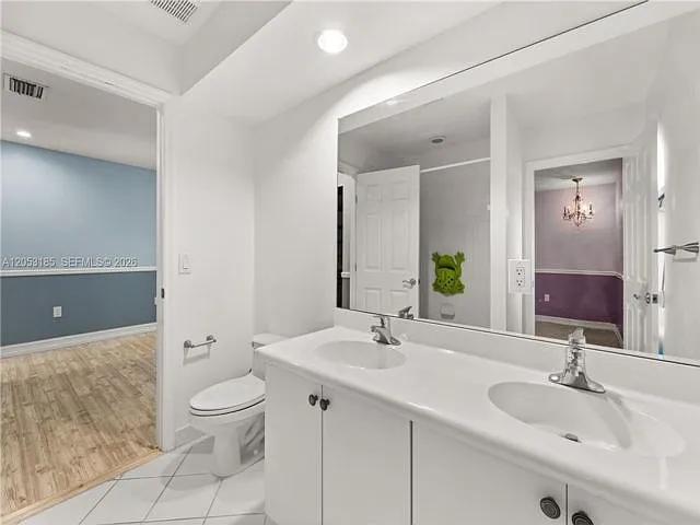 3 bed, 2.0 bath, $8,490 — Photo 4