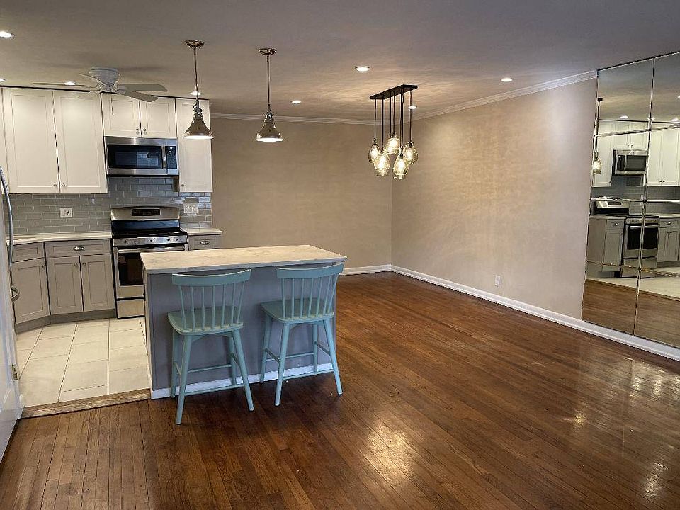 1st image of 6917 Penelope Ave