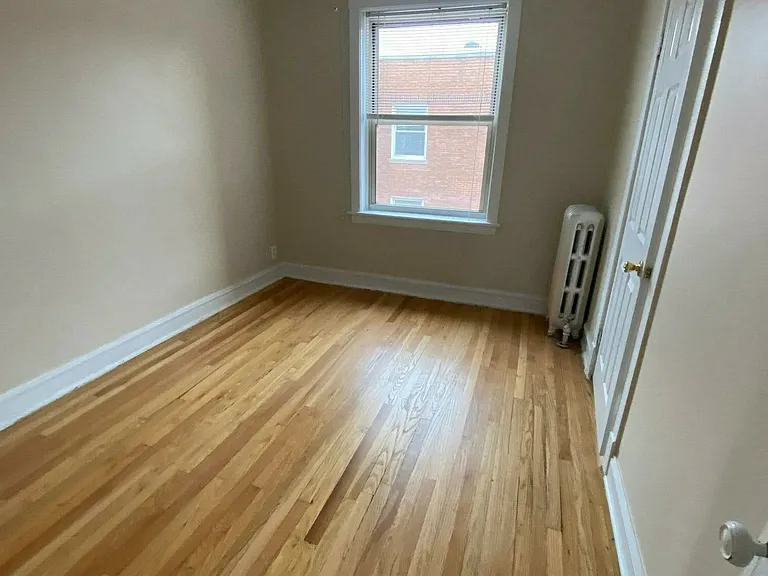 2350 W Touhy Ave #2 — Photo 9
