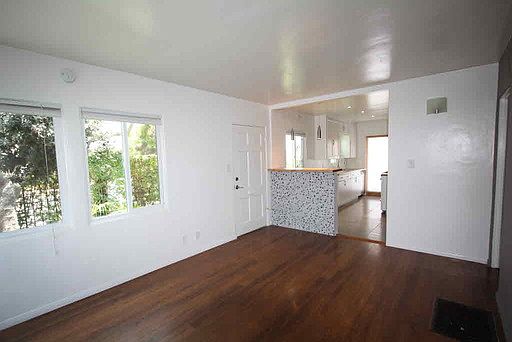 3rd image of 4014 Ingraham St