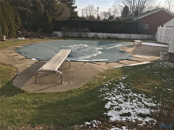 2nd image of 3324 Hughes Blvd