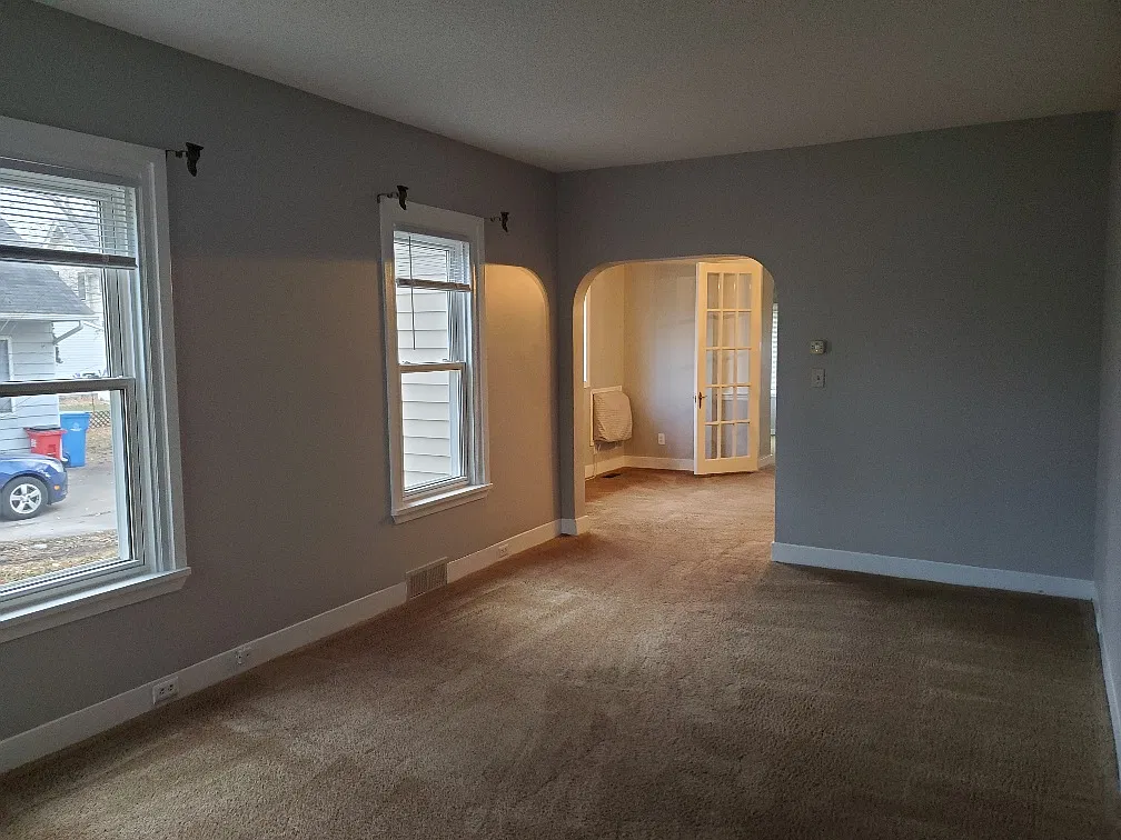 2 bed, 1100 sqft, $1,000 — Photo 3