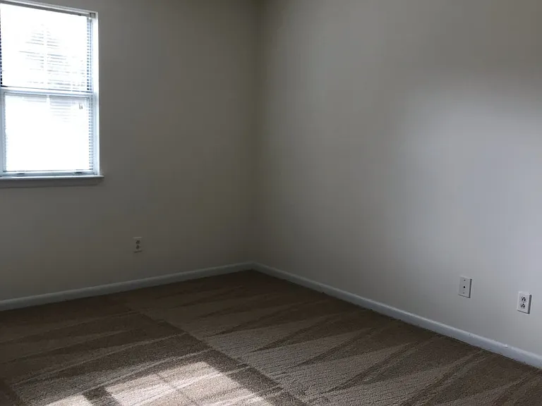 2847 Heathstead Pl — Photo 5