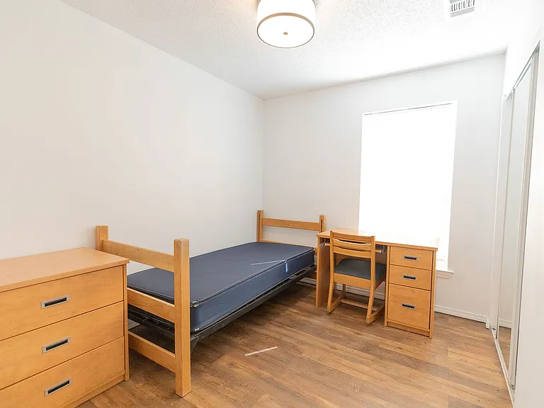 12220 Apache Avenue — Photo 29
