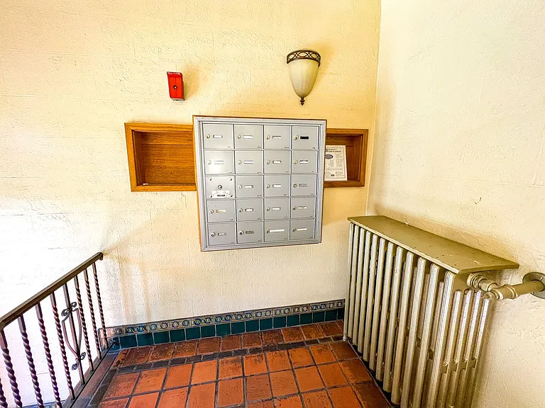 316 E Harrison St — Photo 15