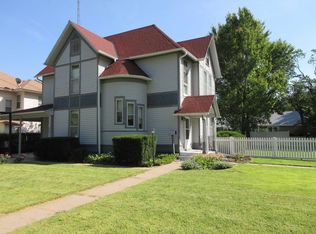 522 W 22nd St, Kearney, NE 68845