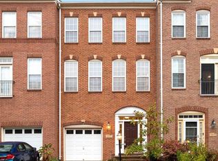 13620 Acorn Hunt Pl, Herndon, VA 20171