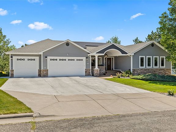 2nd image of 2031 Wentworth Dr