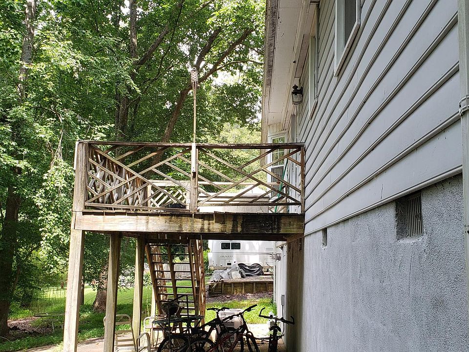 2nd image of 110 Sharps Rd