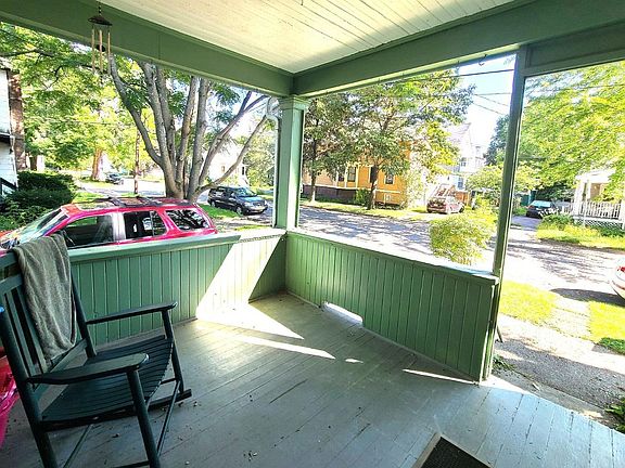 2nd image of 106 E Lewis St
