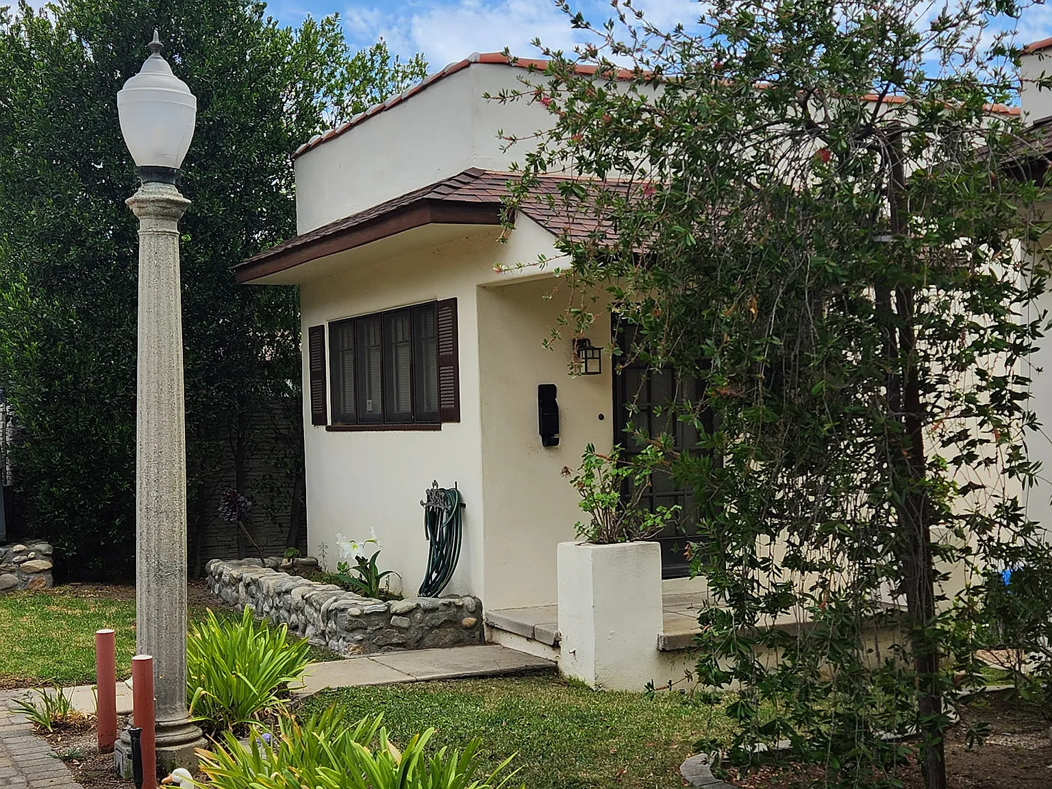 Studio, $2,895 — Photo 2