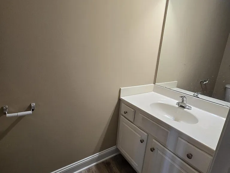 2045 Cambria Dr #A — Photo 6