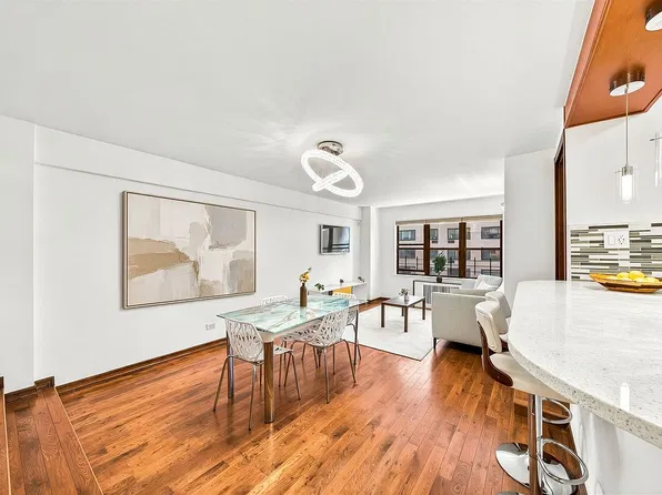 301 E 48th St APT 10G, Manhattan, NY 10017