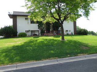 7590 Cloman Way APT 4, Inver Grove Heights, MN 55076