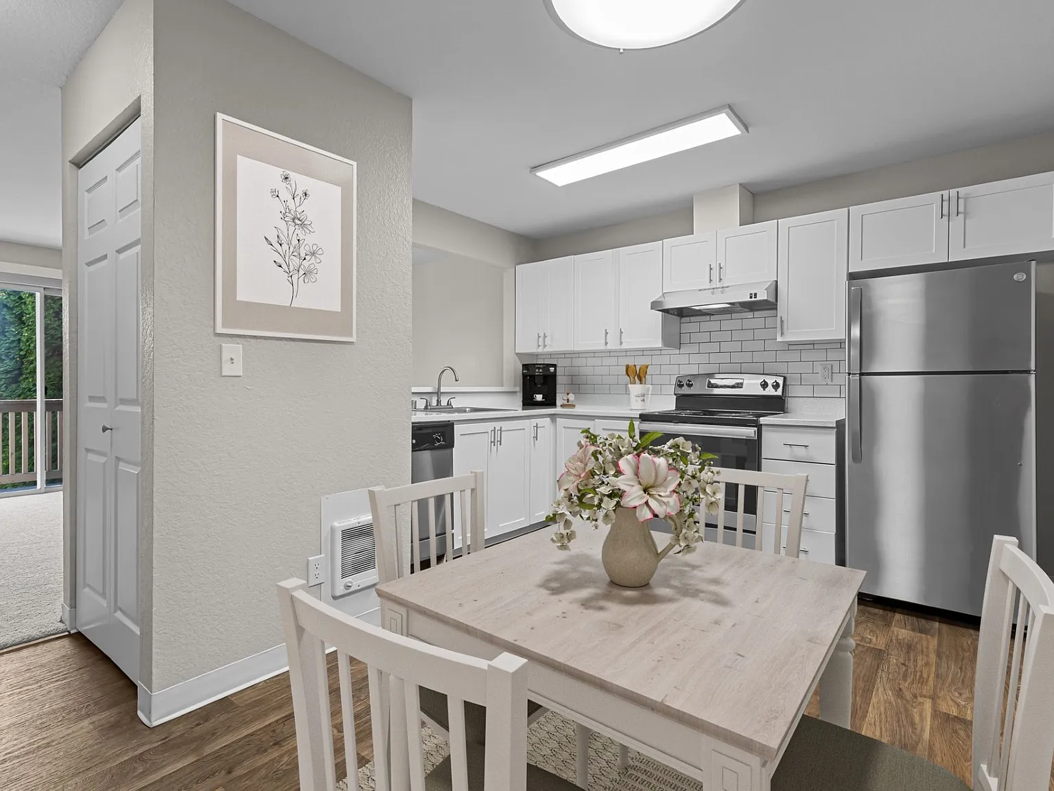 Bayview Apartment Homes — Photo 3