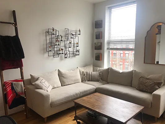 Rented by Julianna Realty Corp | media 2