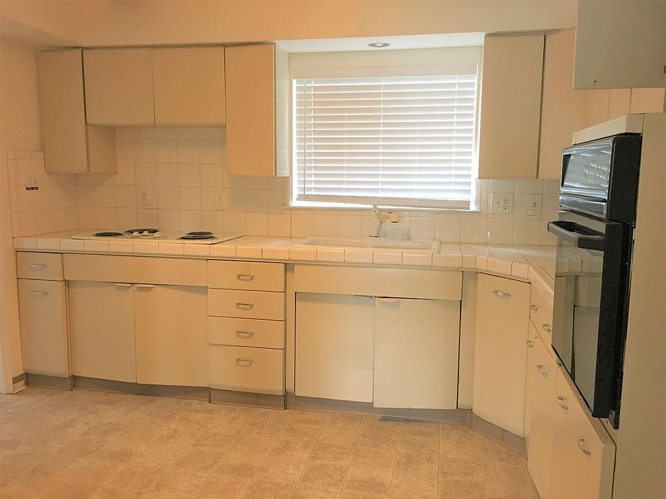 1st image of 470 Wiltsey Ave #470