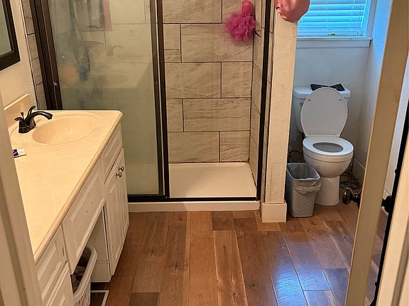 5th image of 4001 Hiland Dr