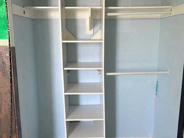 1460 Portrait St — Photo 3