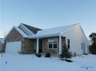 608 Tall Pnes, Toledo, OH