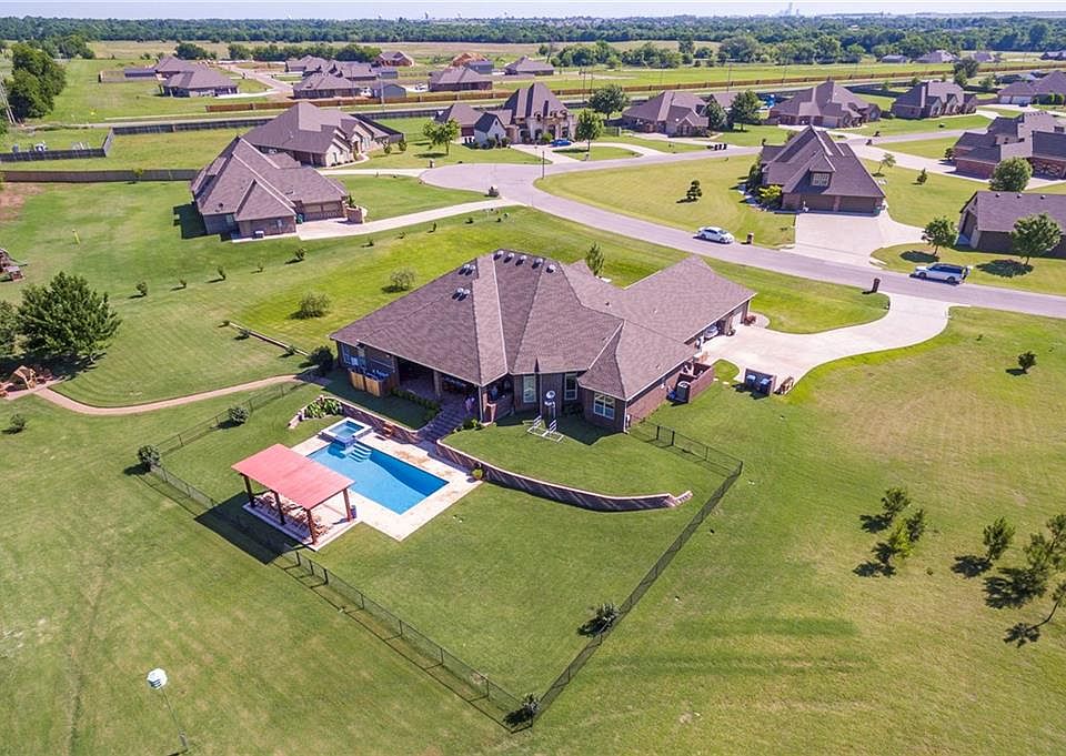 1st image of 10601 San Lorenzo Dr