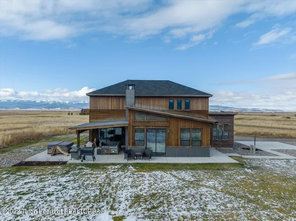 663 Dry Creek Trl, Driggs, ID 83422